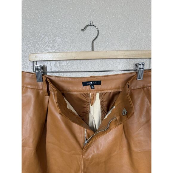 7 For All Mankind High Rise Faux Leather Pleated Shorts Size Medium Camel - Picture 2 of 5